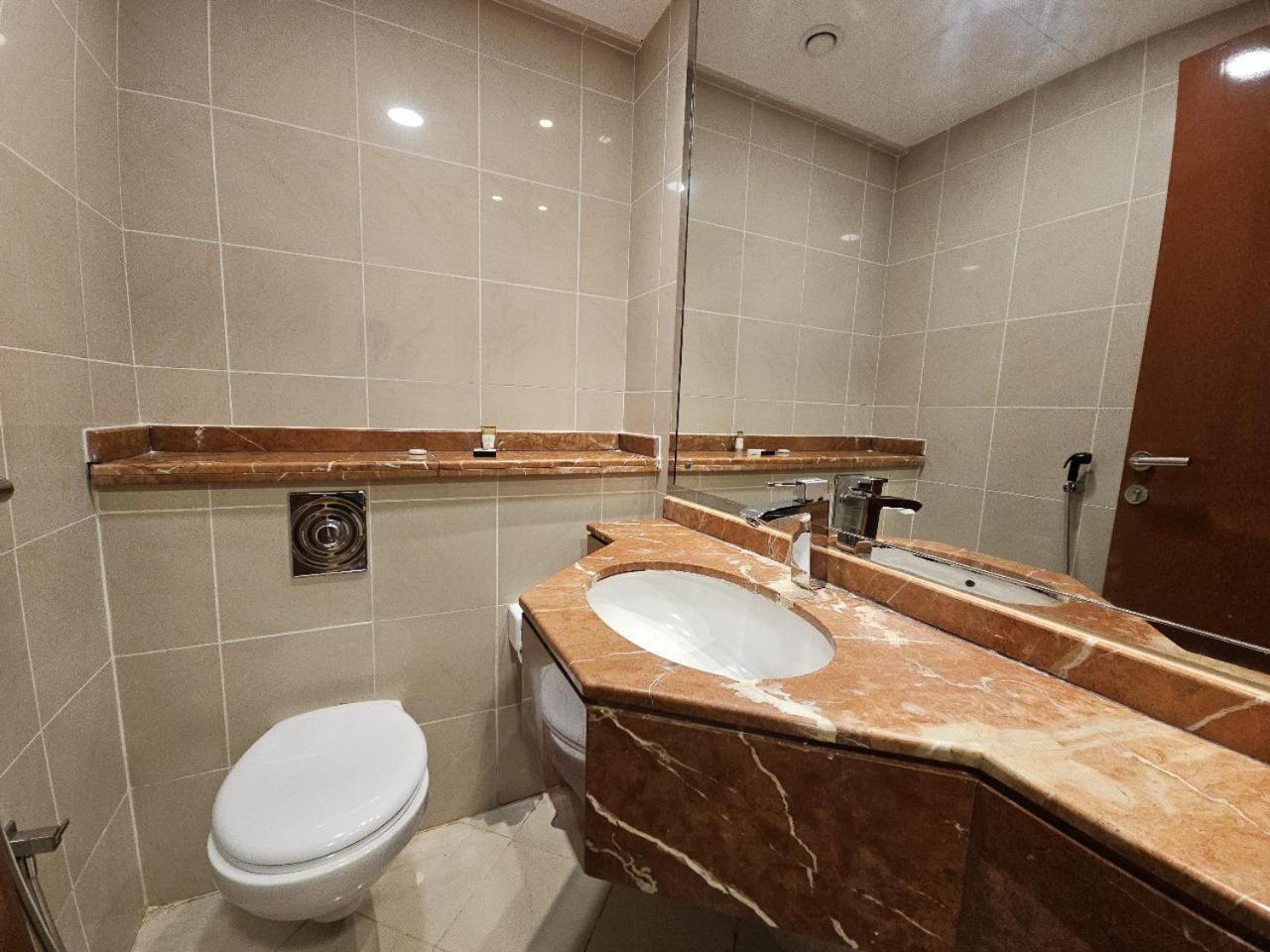 Royal Concorde Hotel & Suite Dubai Eksteriør billede