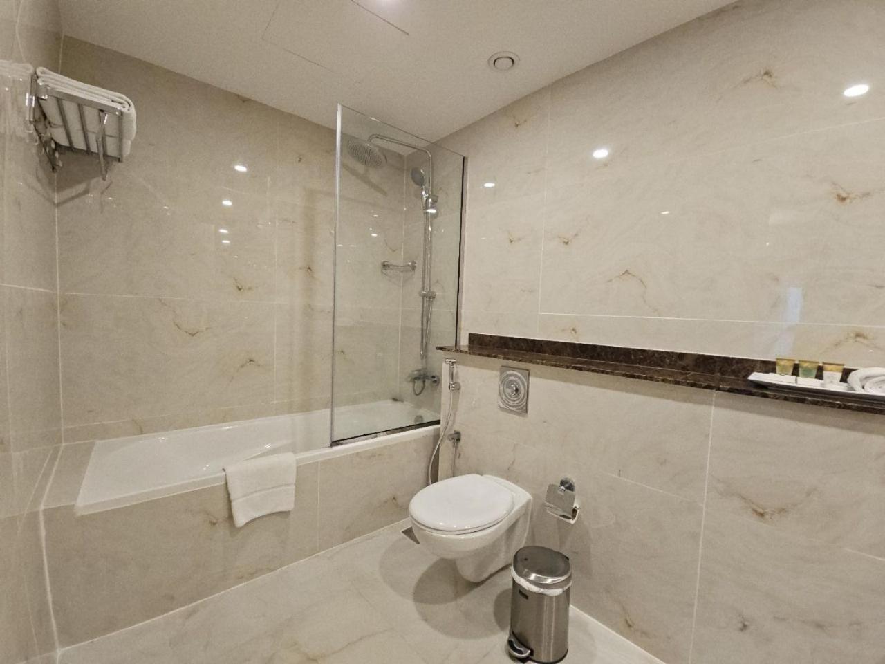 Royal Concorde Hotel & Suite Dubai Eksteriør billede