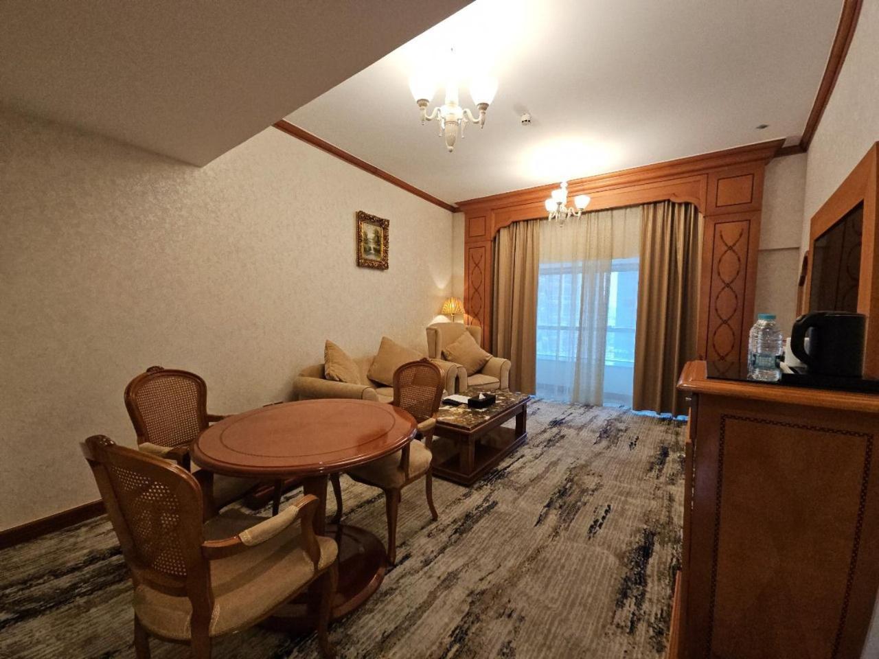 Royal Concorde Hotel & Suite Dubai Eksteriør billede