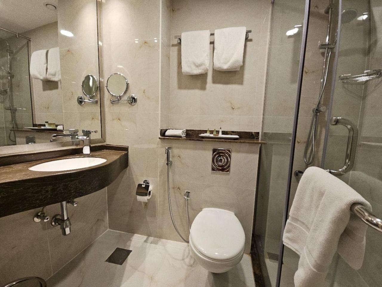 Royal Concorde Hotel & Suite Dubai Eksteriør billede